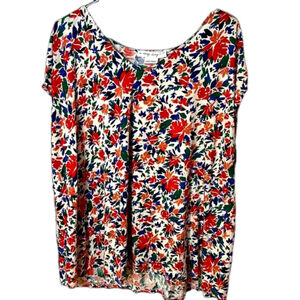 2X Penningtons in every story, vibrant floral sleeveless top